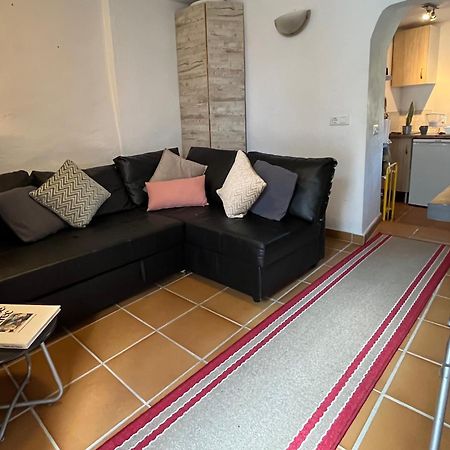 Tiny Spanish House 卡萨雷斯 外观 照片