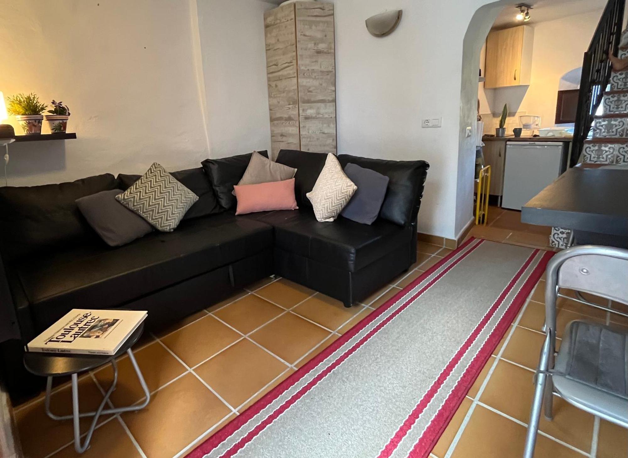 Tiny Spanish House 卡萨雷斯 外观 照片