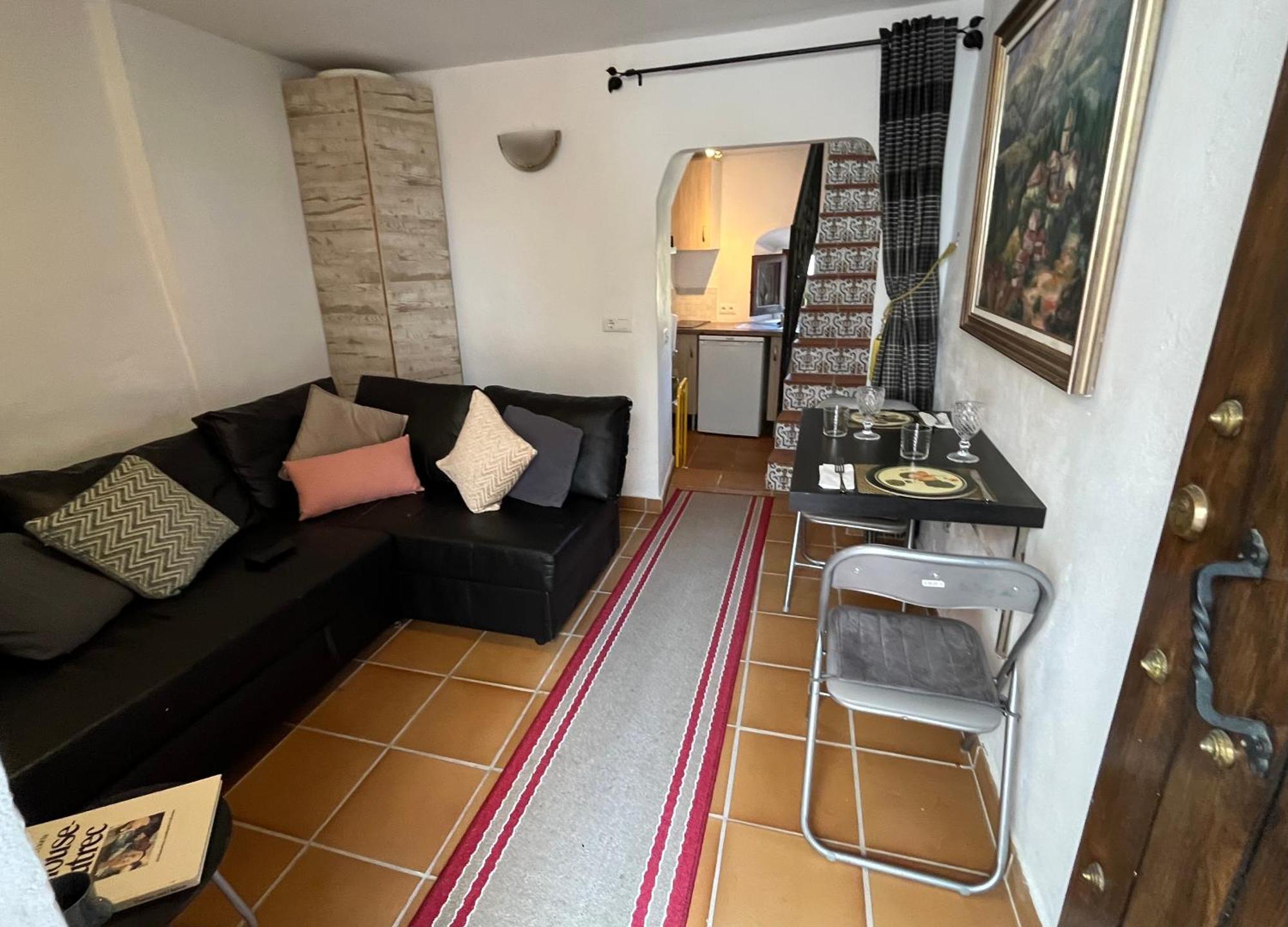 Tiny Spanish House 卡萨雷斯 外观 照片